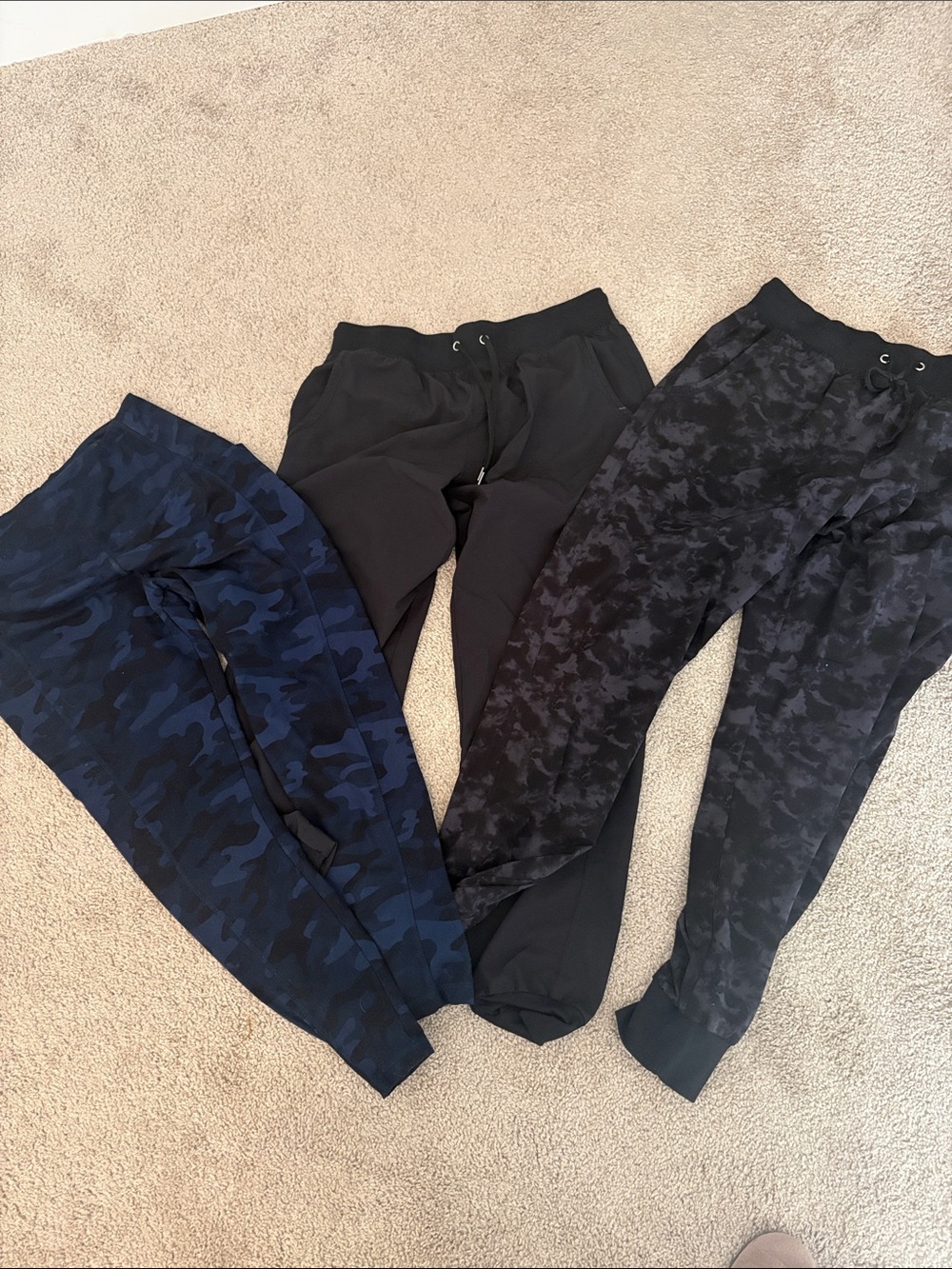 Women athlesiure bundle 2Jogger Pants - Black/ blk camo & 1 Navy Camo legging